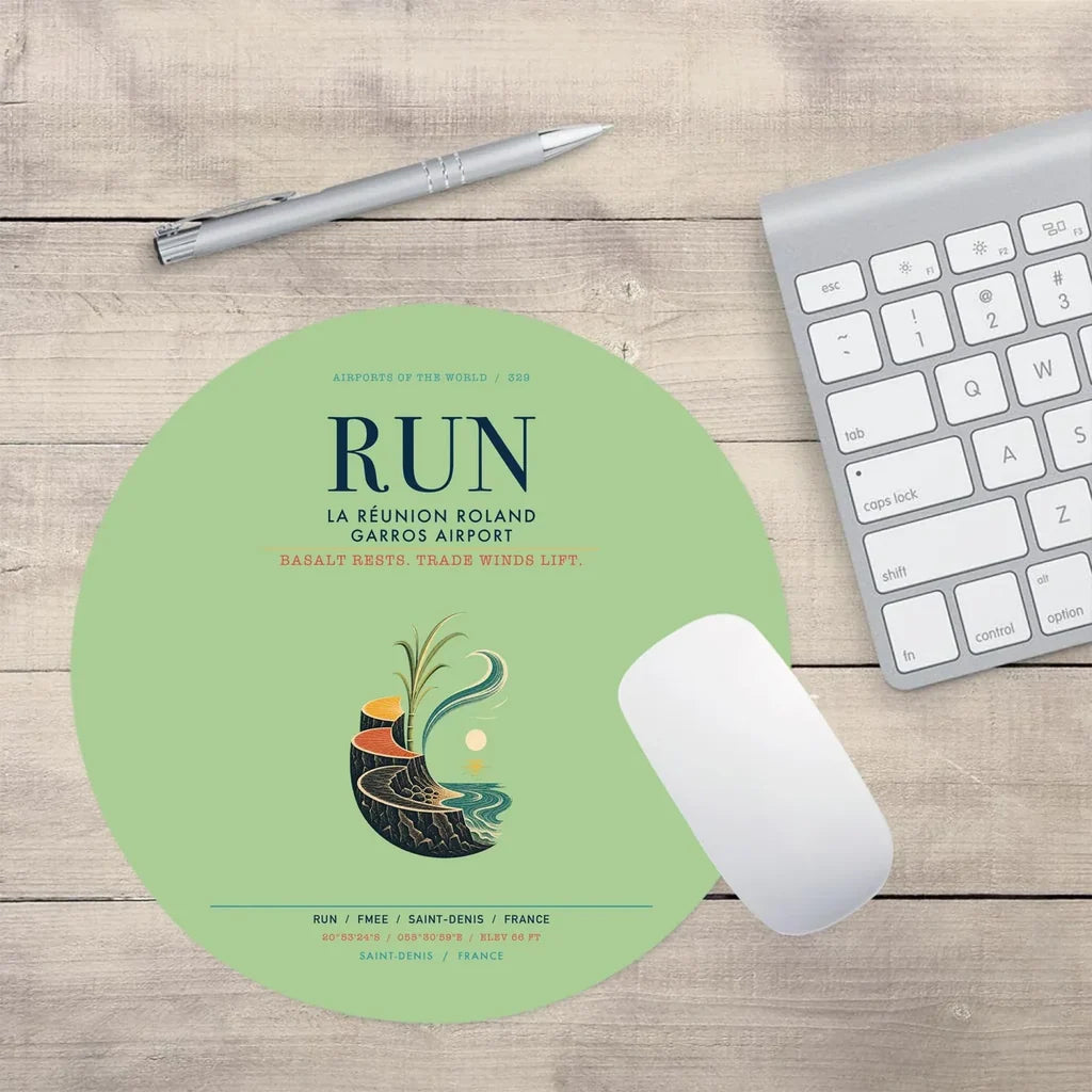 La Réunion Roland Garros Airport (RUN) design on light green round mouse pad
