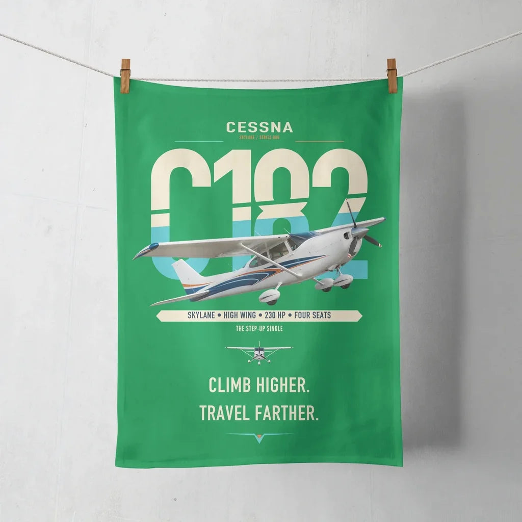 Cessna 182 Skylane design on green towel
