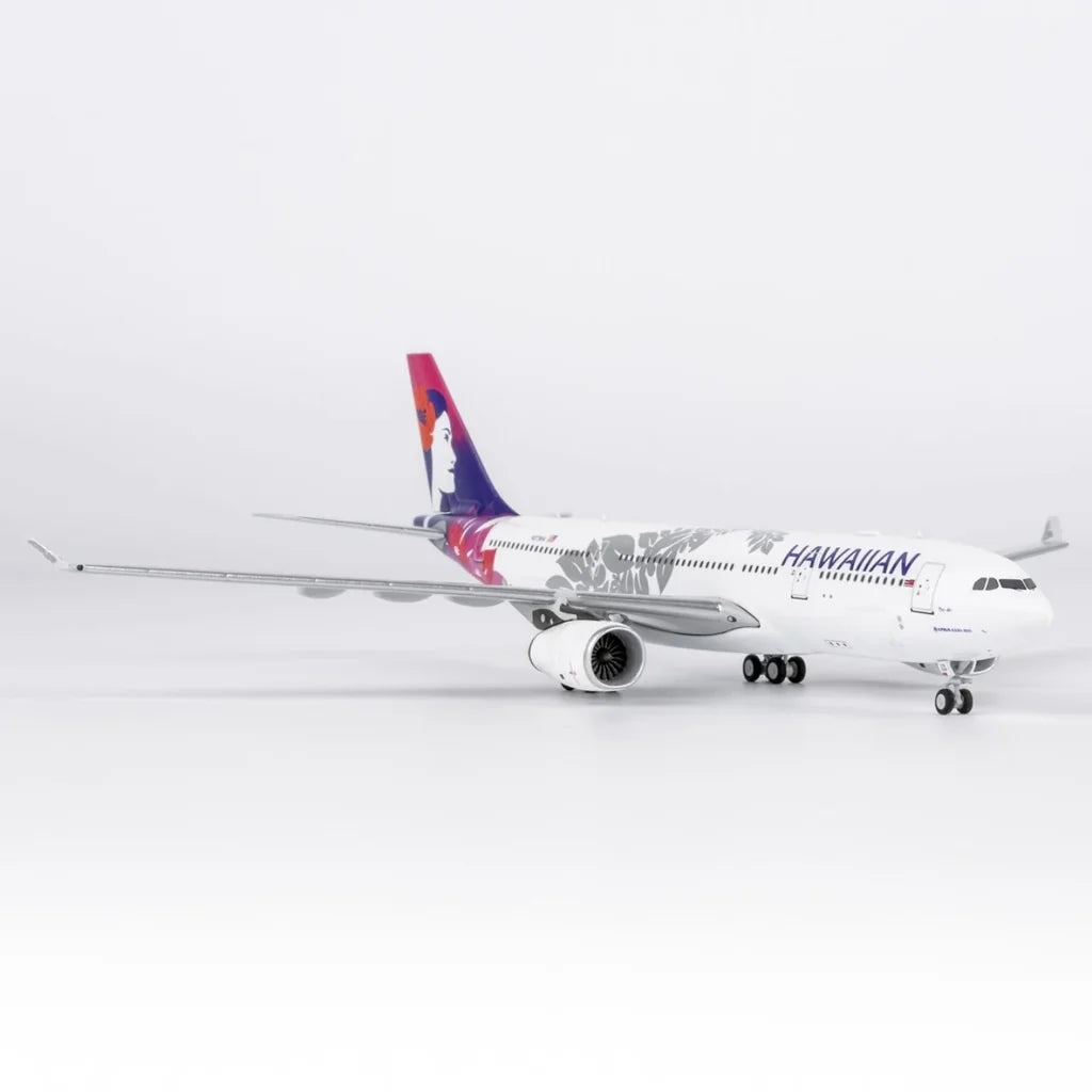 Airbus A330 Model Airplane - view 9