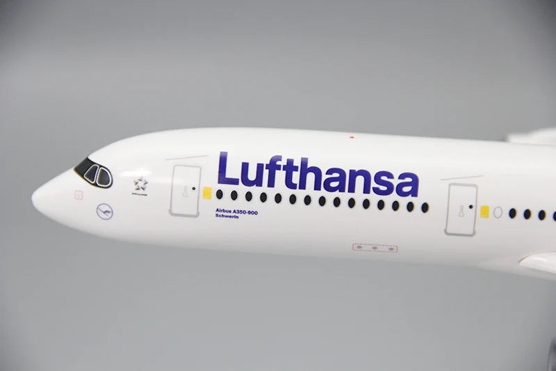 Customisable Airbus A350 Model Airplane - view 9