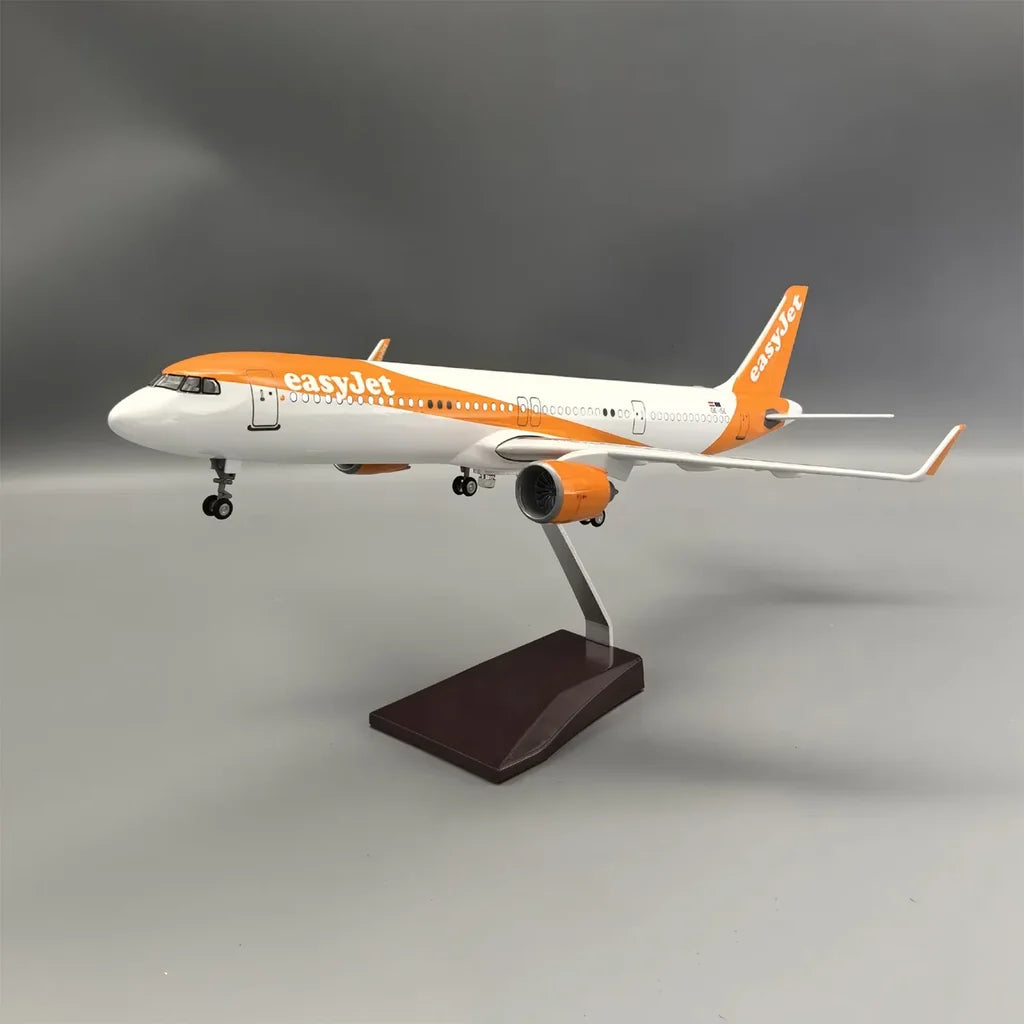 Customisable Airbus A321 Model Airplane - view 9
