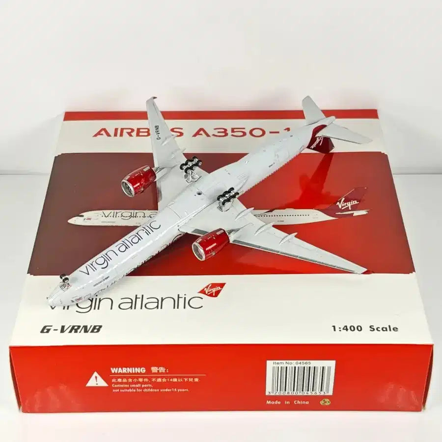 Customisable Airbus A350 Model Airplane - view 10