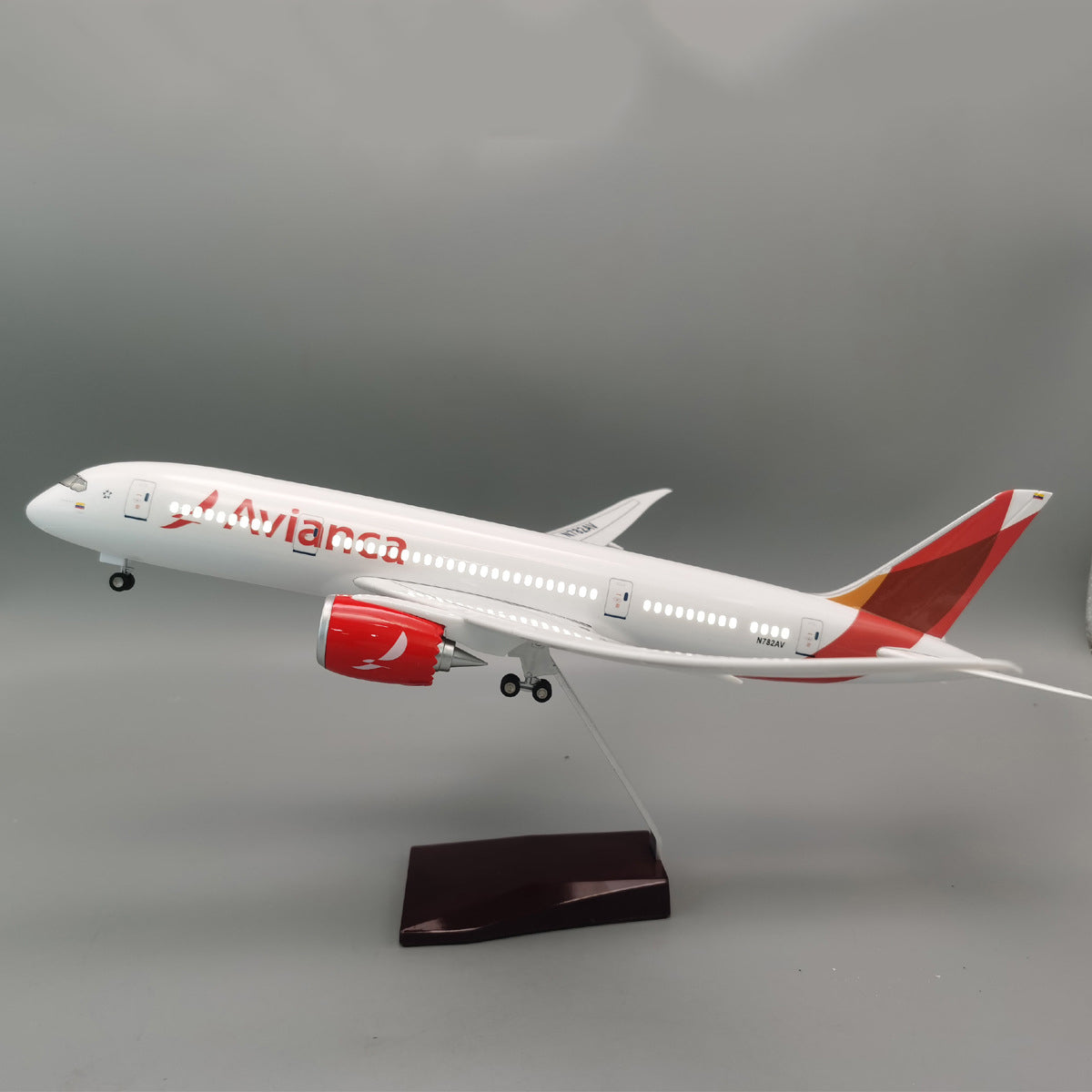 Avianca Airways Boeing 787 Airplane Model (1/130 Scale)