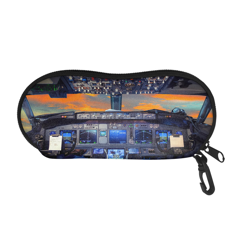 Amazing Boeing 737 Cockpit Designed Glasses Bag