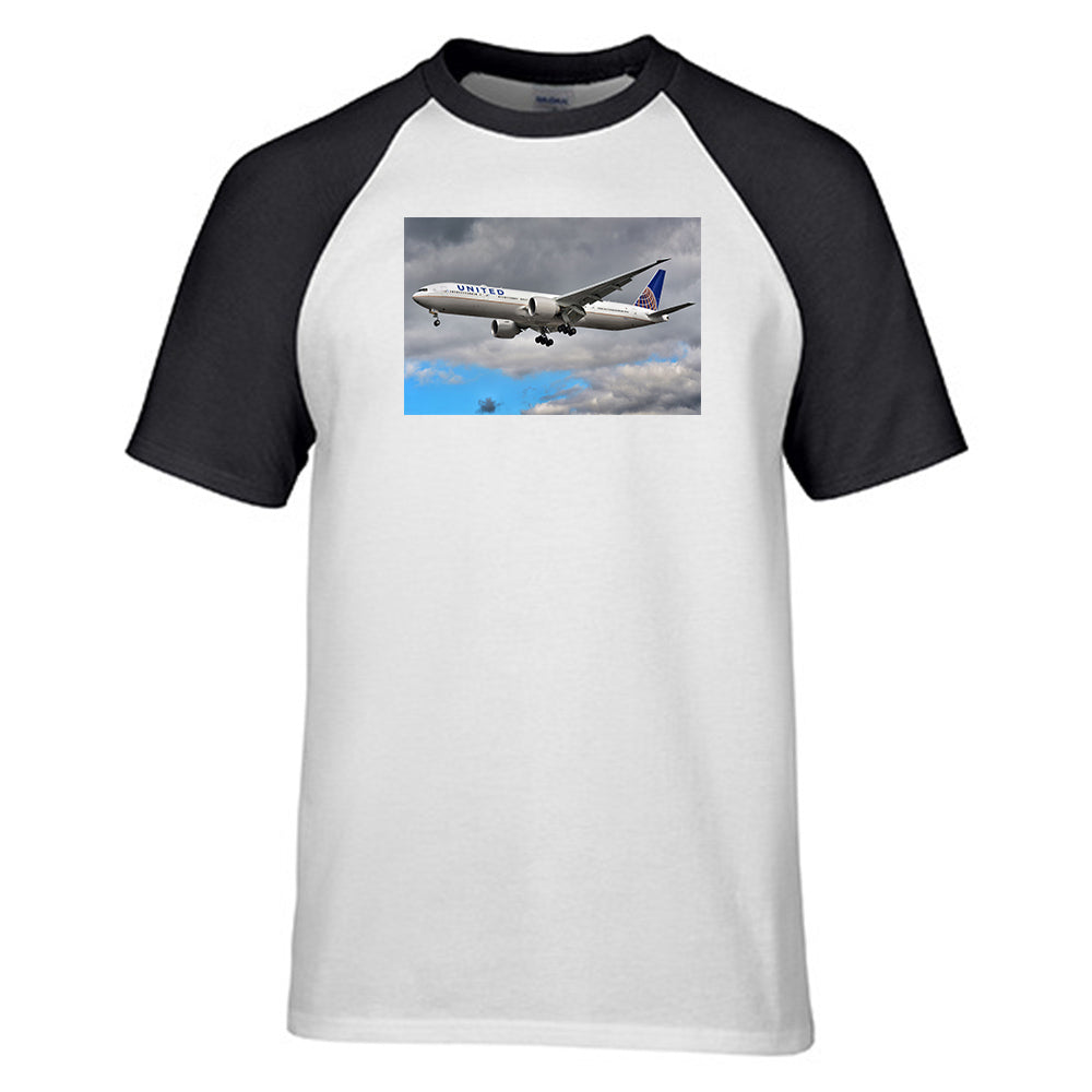 United Airways Boeing 777 Designed Raglan T-Shirts