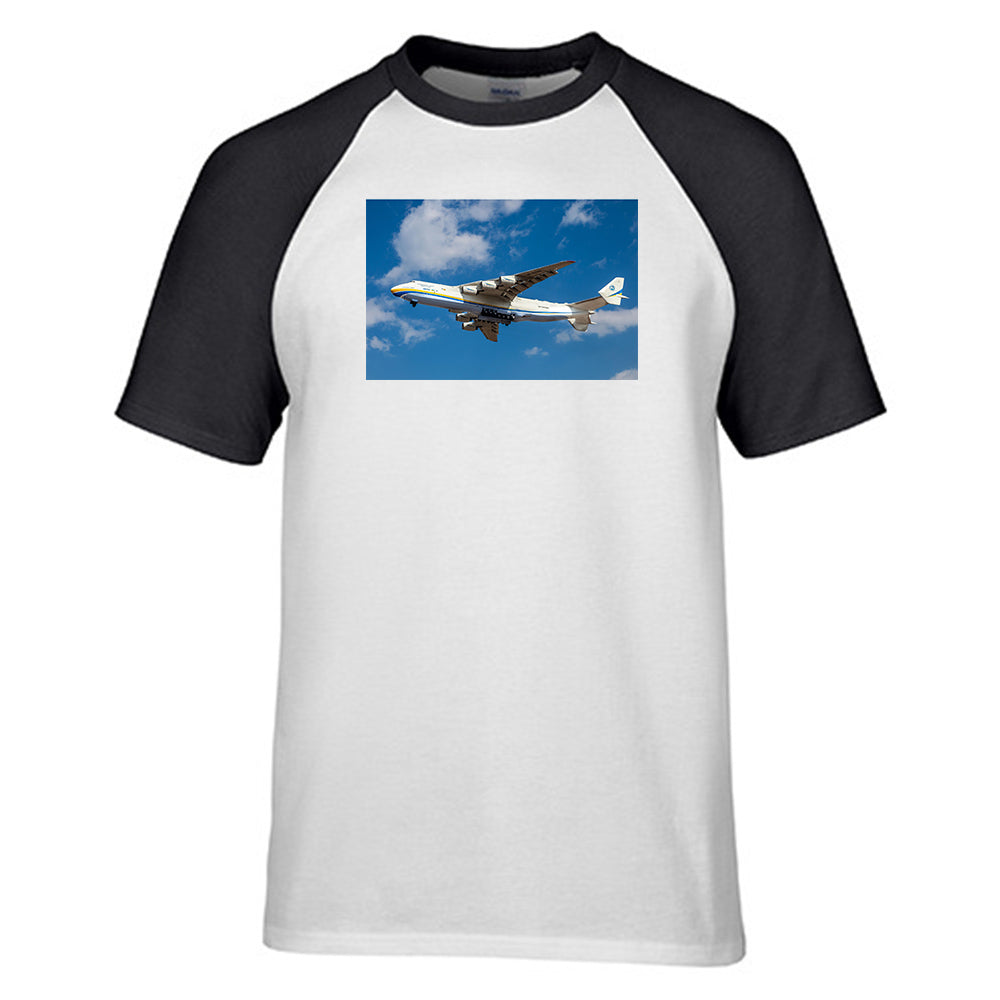 Antonov 225 (39) Designed Raglan T-Shirts