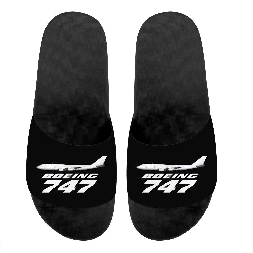 The Boeing 747 Designed Sport Slippers