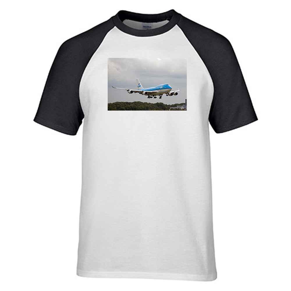 Landing KLM's Boeing 747 Designed Raglan T-Shirts