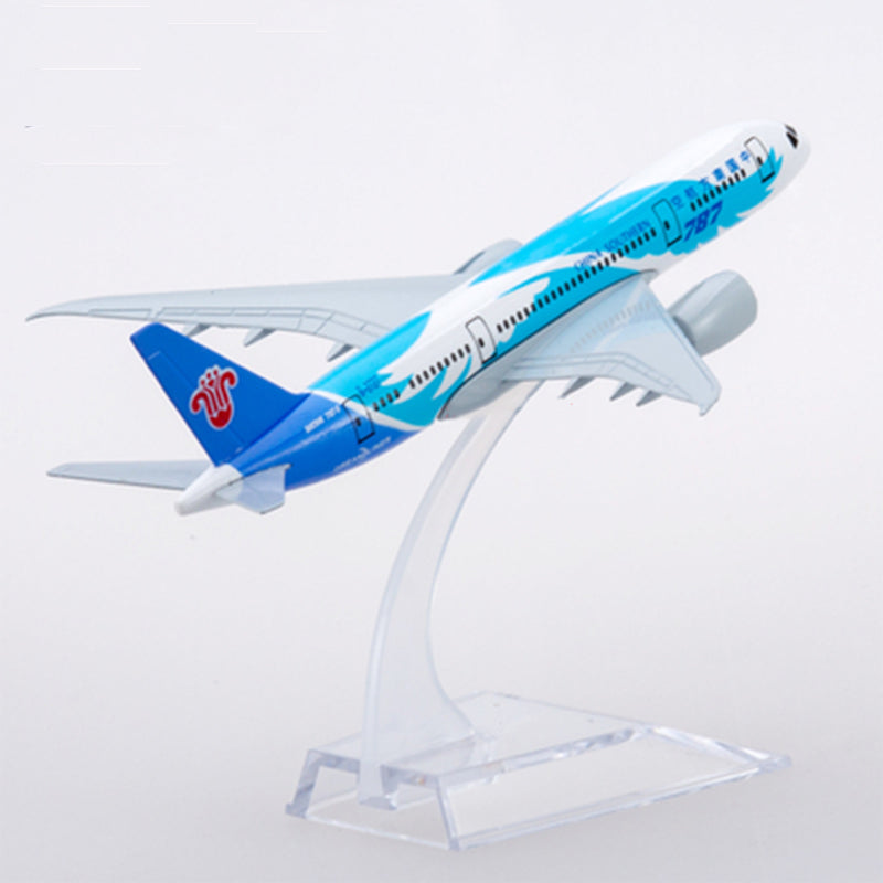 China Southern Airlines Boeing 787 Airplane Model (16CM)