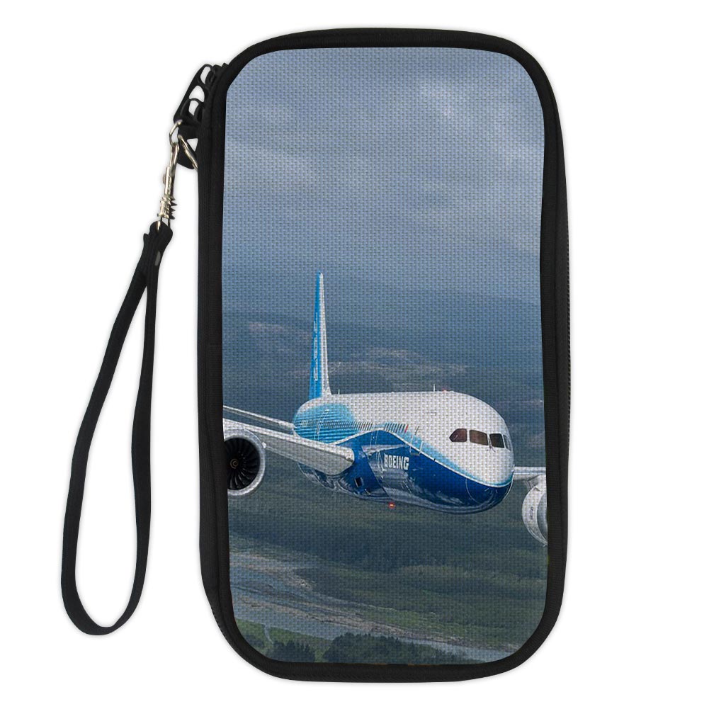 Cruising Boeing 787 Designed Travel Cases & Wallets