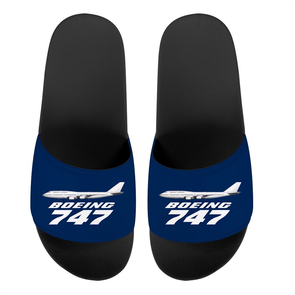 The Boeing 747 Designed Sport Slippers
