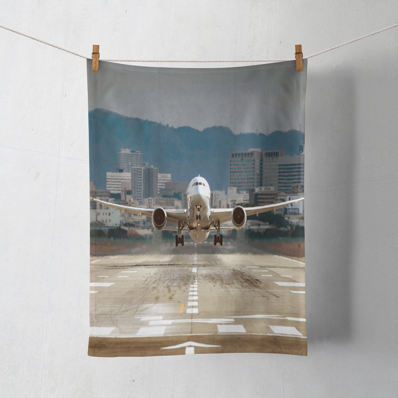 Departing Boeing 787 Dreamliner Designed Towels