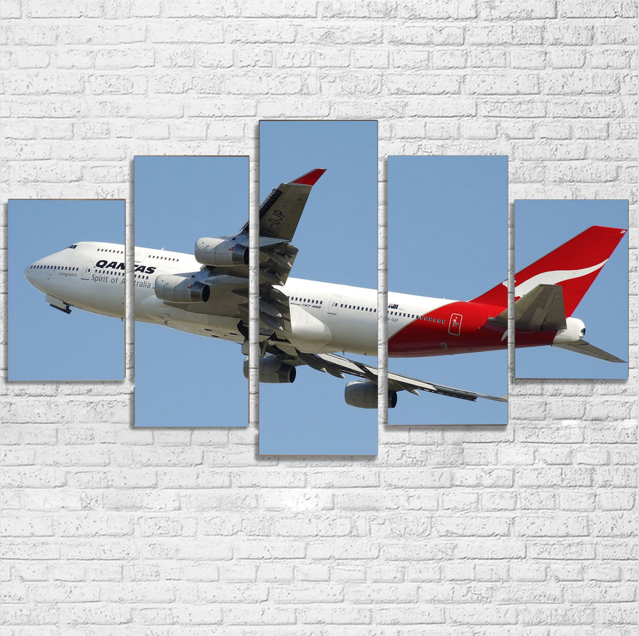 Departing Qantas Boeing 747 Printed Multiple Canvas Poster Aviation Shop 