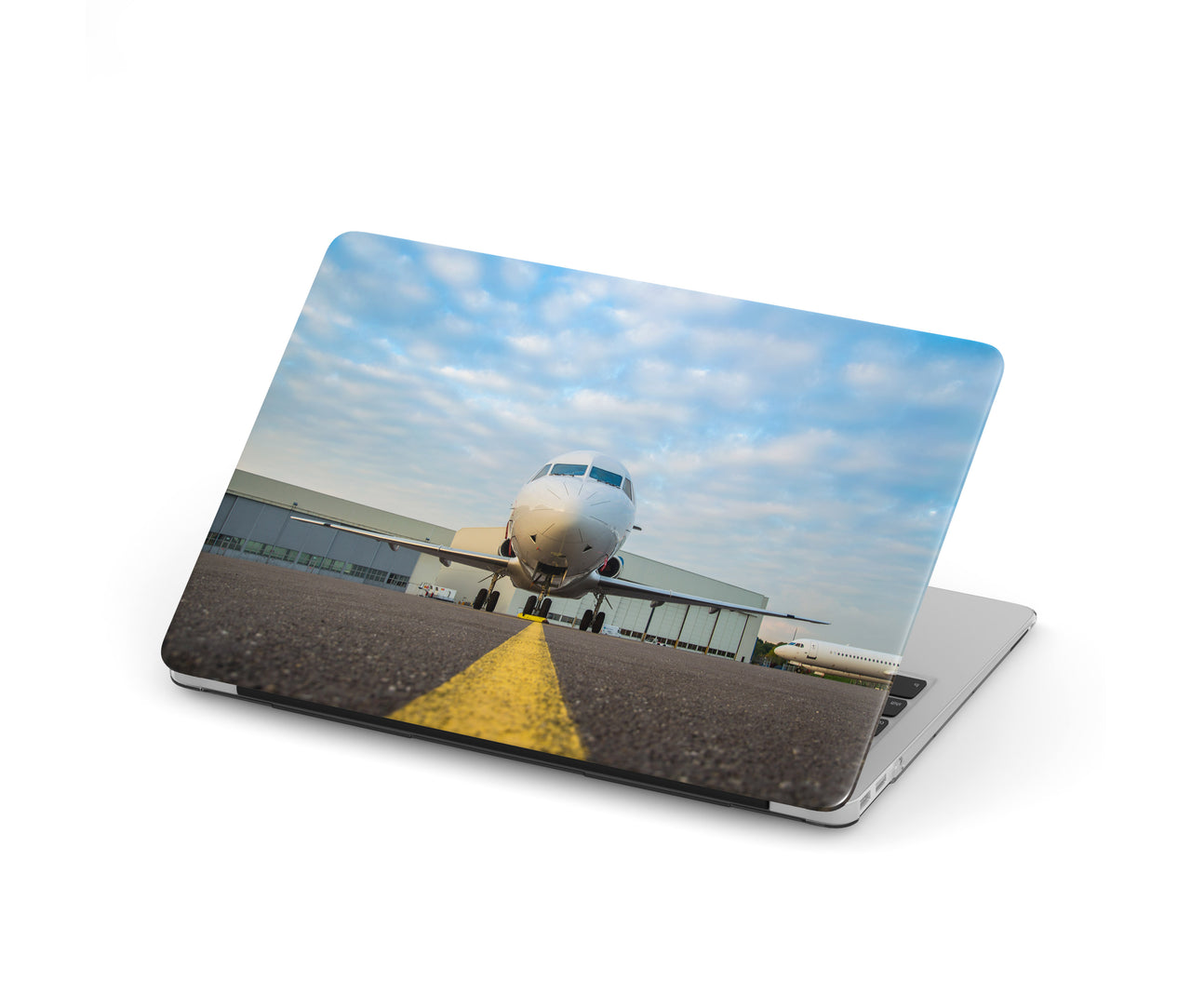 Face to Face with Beautiful Jet Designed Macbook Cases