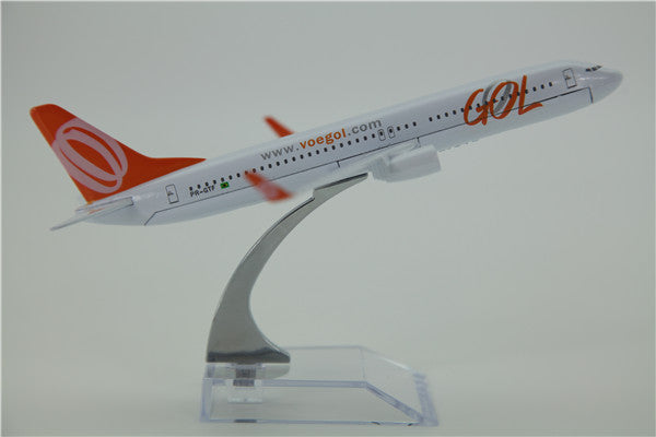 GOL Boeing 737 Airplane Model (16CM)