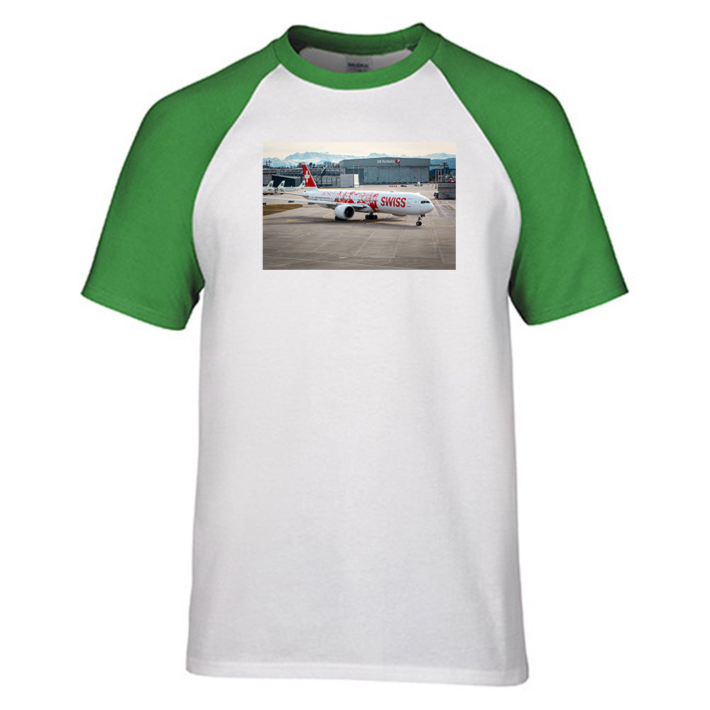 Boeing 777 Swiss Foto Designed Raglan T-Shirts