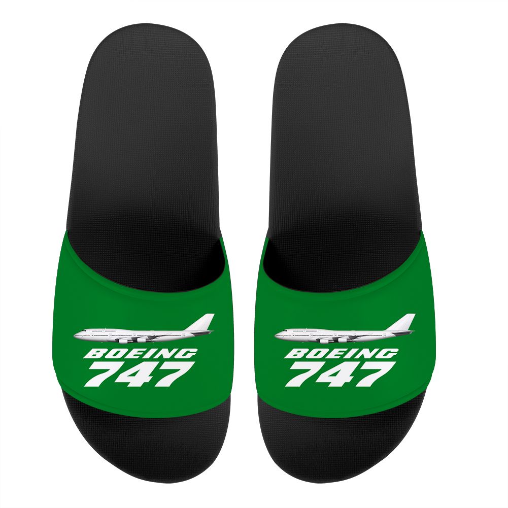 The Boeing 747 Designed Sport Slippers