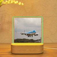 Thumbnail for Landing KLM's Boeing 747 Designed Night Lamp