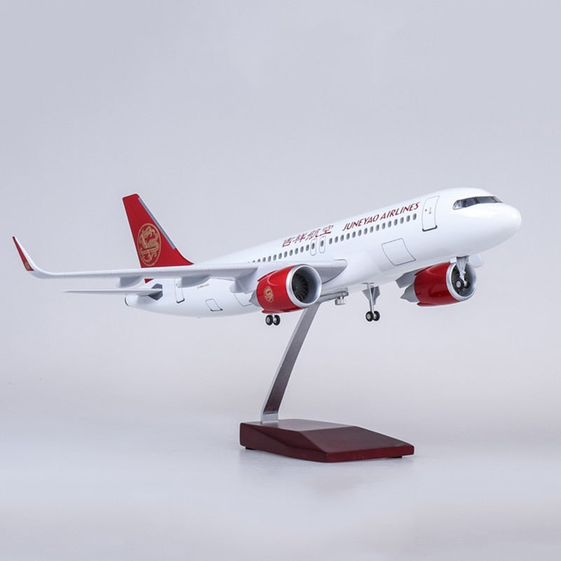 JUNYAO Airlines Airbus A320Neo Airplane Model (47CM)
