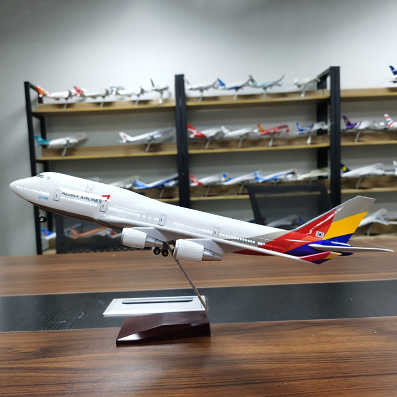Asiana Airlines Boeing 747 Airplane Model (1/160 Scale - 47CM)