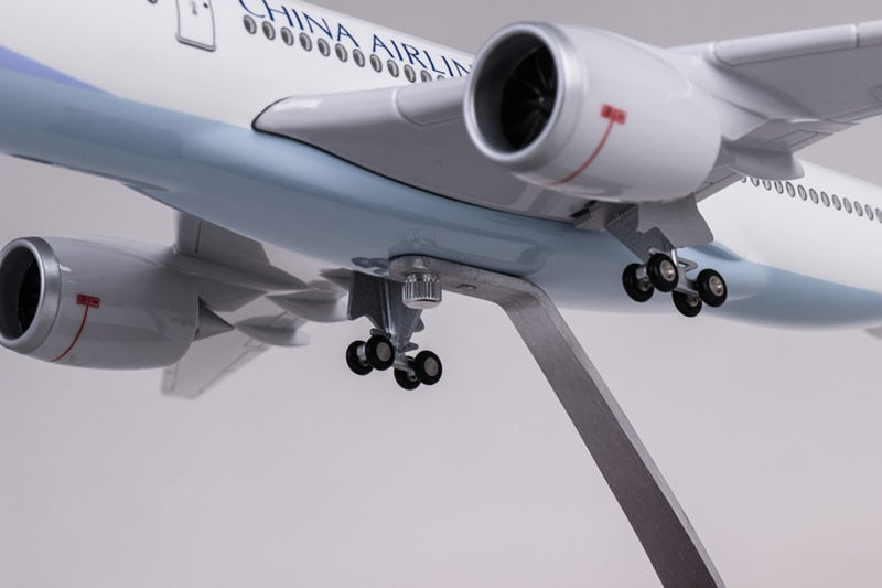 China Airlines Airbus A350 Airplane Model (1/142 Scale)