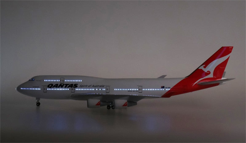 Qantas Boeing 747 Airplane Model (1/160 Scale - 47CM)