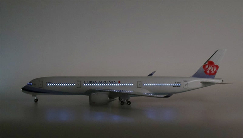 China Airlines Airbus A350 Airplane Model (1/142 Scale)