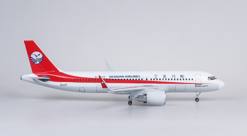 Sichuan Airlines Airbus A320Neo Airplane Model (47CM)