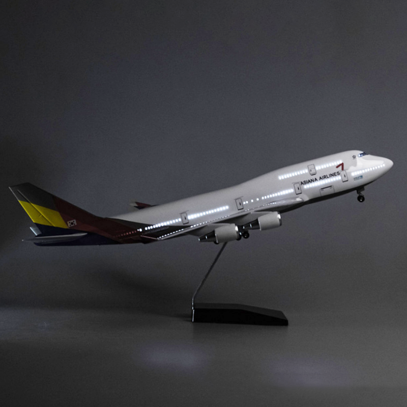 Asiana Airlines Boeing 747 Airplane Model (1/160 Scale - 47CM)