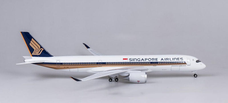 Singapore Airlines Airbus A350 Airplane Model (1/142 Scale)