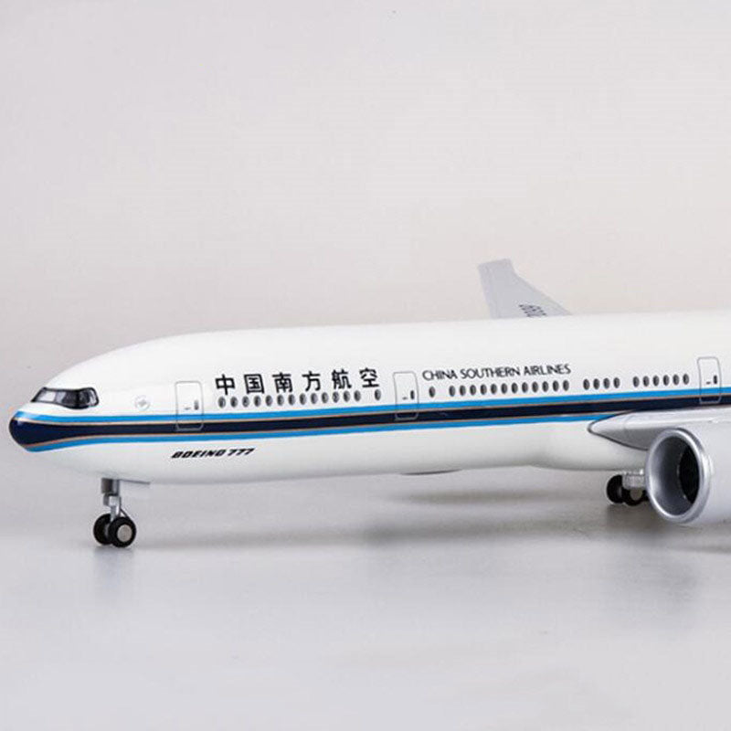 China Southern Airlines Boeing 777 Airplane Model (1/157 Scale)