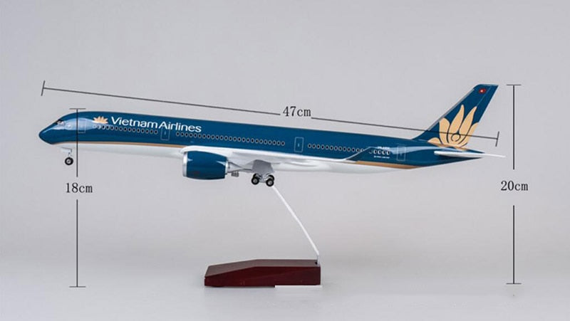 Vietnam Airlines Airbus A350 Airplane Model (1/142 Scale)