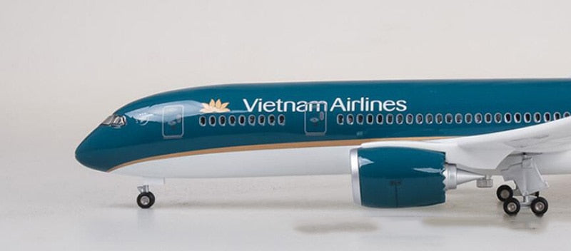 Vietnam Airlines Boeing 787 Airplane Model (1/130 Scale)