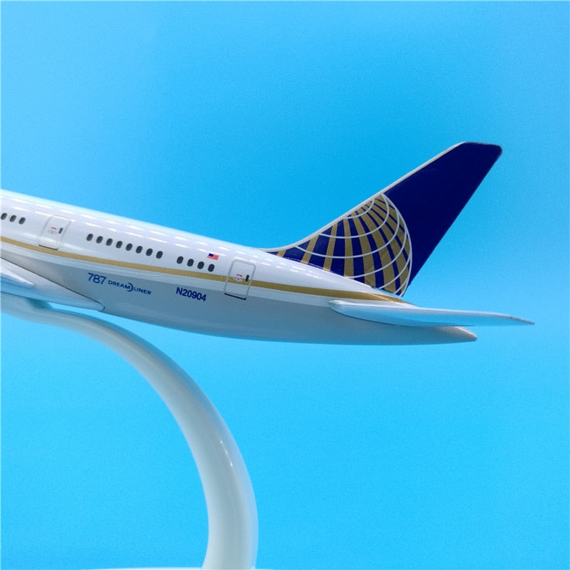 United Airlines Boeing 787 Airplane Model (20CM)