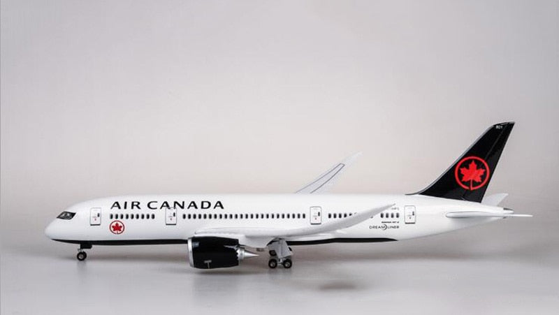 Air Canada NEW Livery Boeing 787 Airplane Model (1/130 Scale)