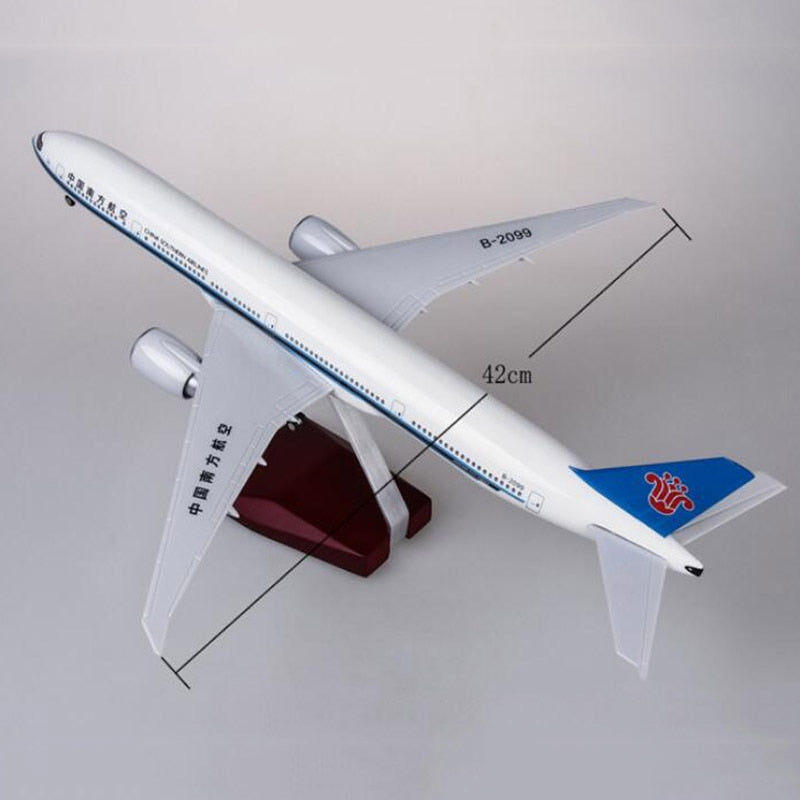 China Southern Airlines Boeing 777 Airplane Model (1/157 Scale)