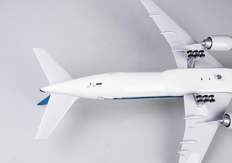 China Southern Airlines Boeing 777 Airplane Model (1/157 Scale)