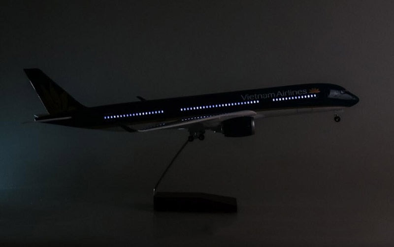 Vietnam Airlines Airbus A350 Airplane Model (1/142 Scale)