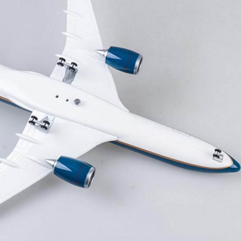 Vietnam Airlines Airbus A350 Airplane Model (1/142 Scale)