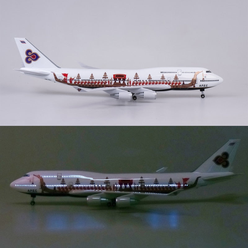 Thai Airways (Dragon Theme) Boeing 747 Airplane Model (1/160 Scale - 47CM)