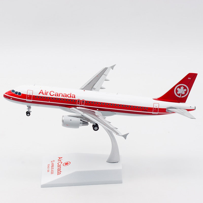 Air Canada C-FDRH A320 Airplane Model (1/200 Scale)