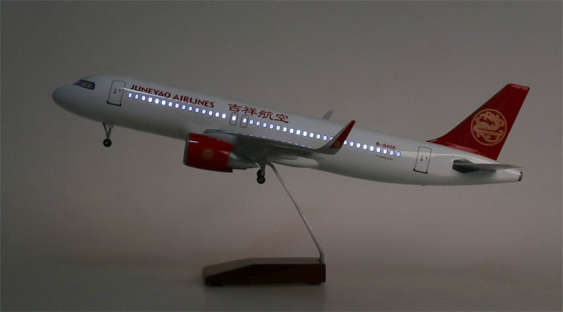 JUNYAO Airlines Airbus A320Neo Airplane Model (47CM)