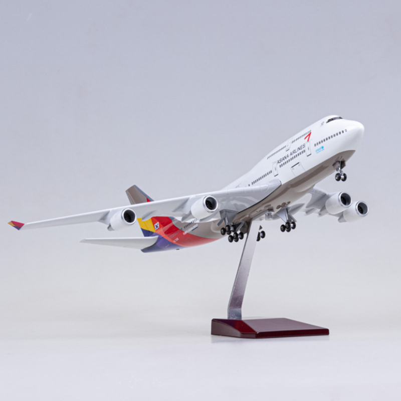 Asiana Airlines Boeing 747 Airplane Model (1/160 Scale - 47CM)