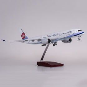 China Airlines Airbus A350 Airplane Model (1/142 Scale)