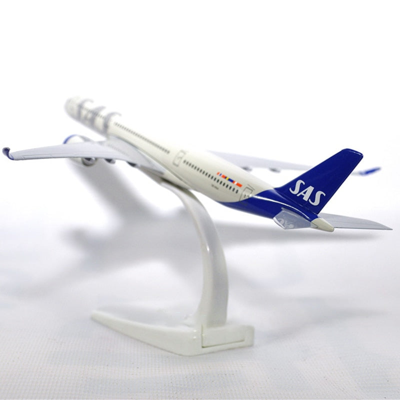 SAS Scandinavian Airbus A350 Airplane Model (1/400 - 20CM)