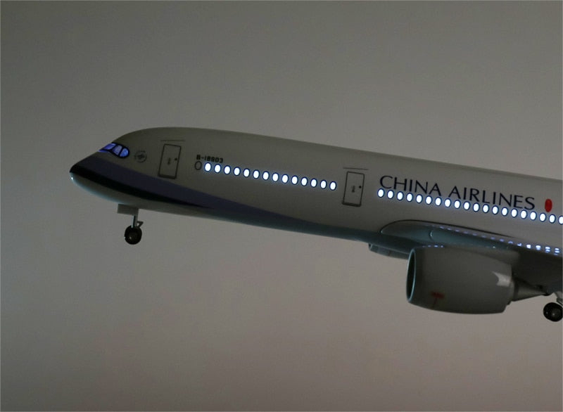 China Airlines Airbus A350 Airplane Model (1/142 Scale)