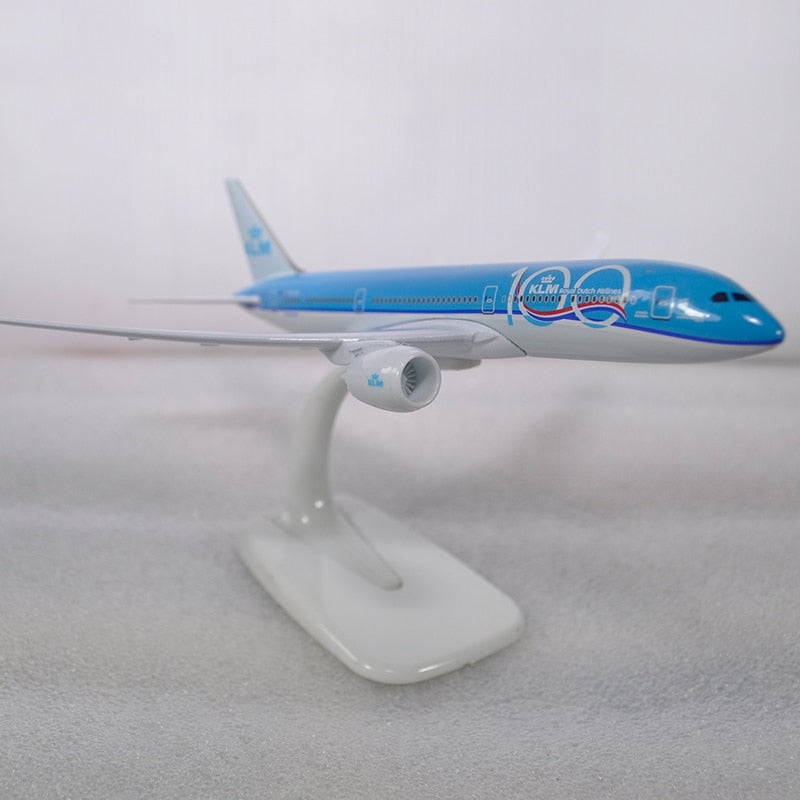 KLM Airlines Boeing 787 Airplane Model (20CM)
