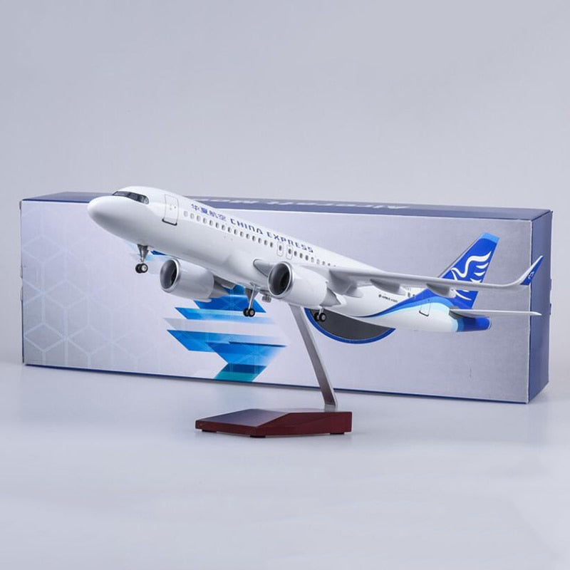 China Express Airbus A320Neo Airplane Model (47CM)
