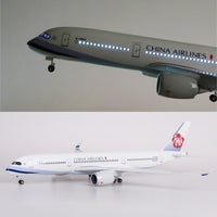 Thumbnail for China Airlines Airbus A350 Airplane Model (1/142 Scale) - view 17