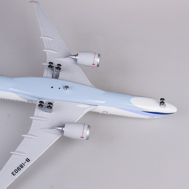 China Airlines Airbus A350 Airplane Model (1/142 Scale)